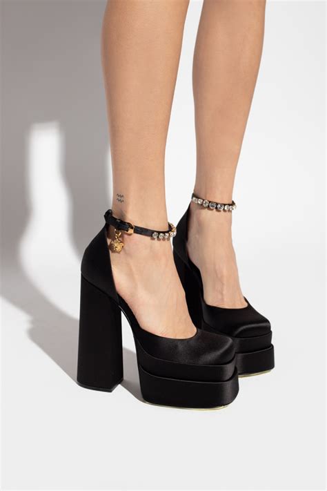 versace buty damskie na obcasie|Buty damskie Versace .